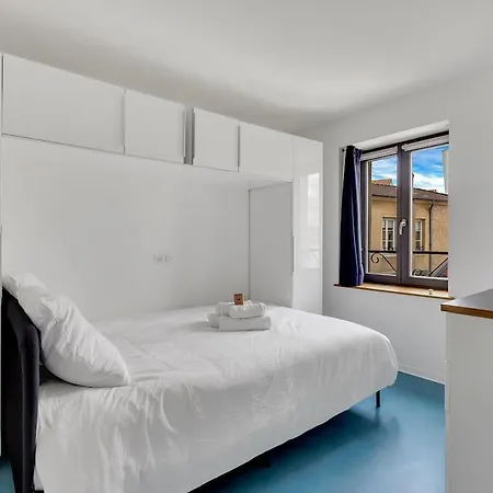 Le Miami - 9 Personnes - 5 Et 5 Sdb & Wc