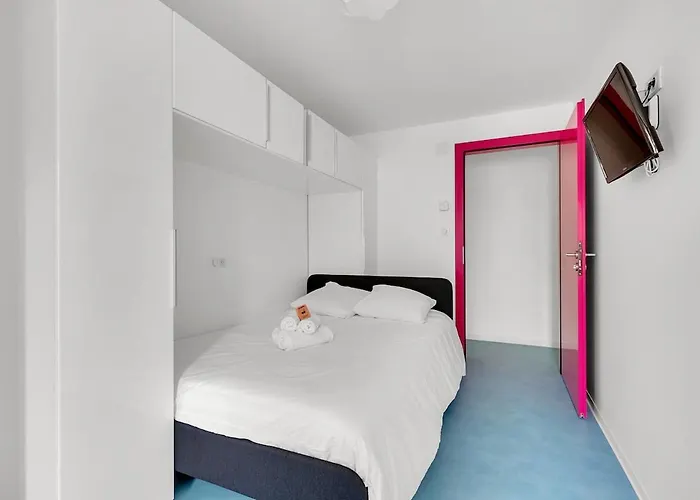 Le Miami - 9 Personnes - 5 Et 5 Sdb & Wc *